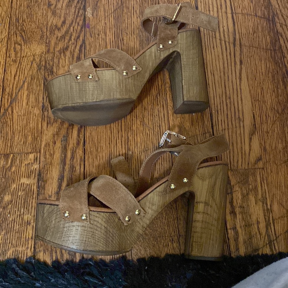 Aldo platforms - Picture 3 of 5